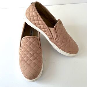Steve Madden Ecntrcqt Women's Quilted Slip on Shoes Sneakers Blush Rose Size 9.5